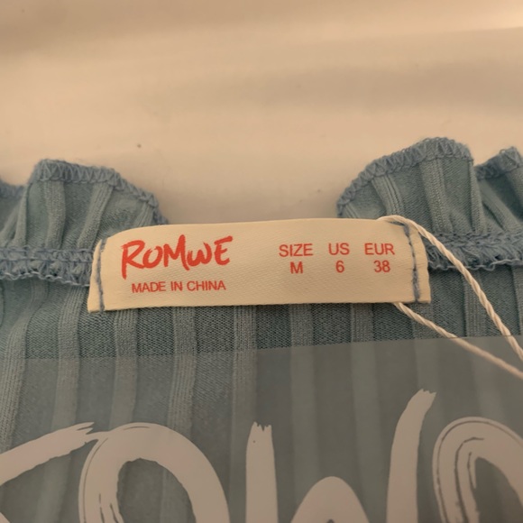 Romwe Button up lightly cropped shirt in blue - Picture 3 of 3